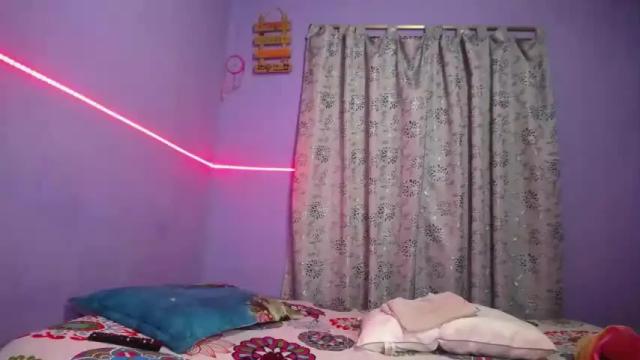 Image 4 of laila_laly Stream on Chaturbate on 13 months ago