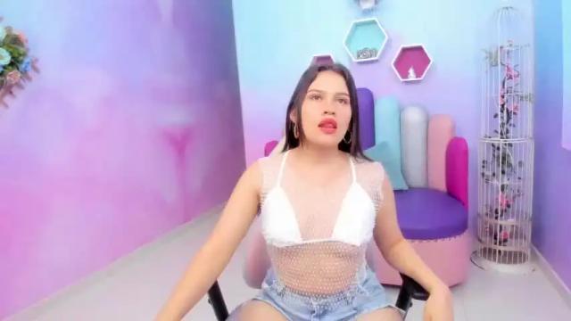 Image 7 of lailaadamss Stream on Chaturbate on 15 months ago