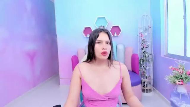 Image 3 of lailaadamss Stream on Chaturbate on 15 months ago