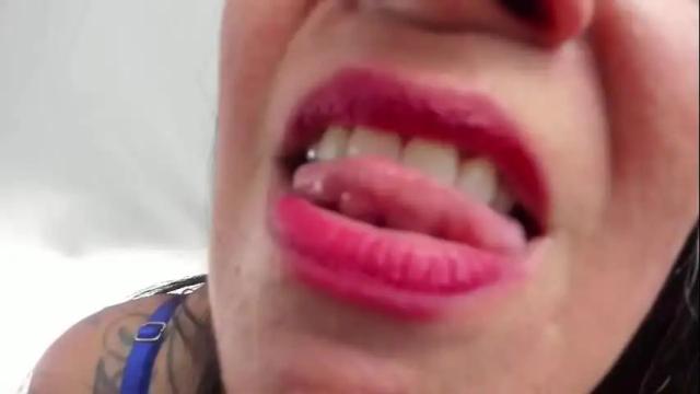 Image 11 of lailacastillomilf Stream on Chaturbate on 1 month ago