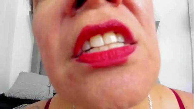 Image 7 of lailacastillomilf Stream on Chaturbate on 25 days ago