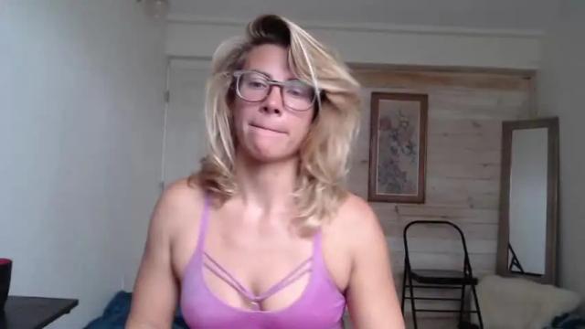 Image 12 of lailagetsnaked Stream on Chaturbate on 14 months ago