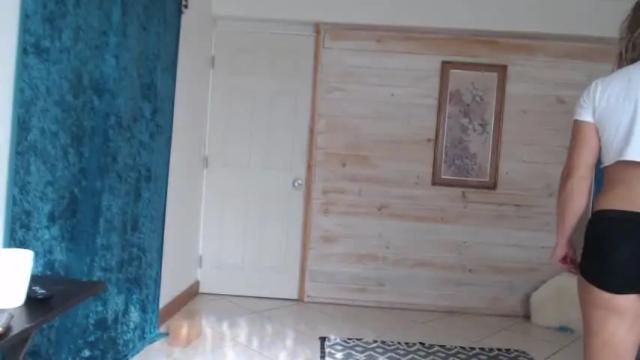 Image 2 of lailagetsnaked Stream on Chaturbate on 14 months ago