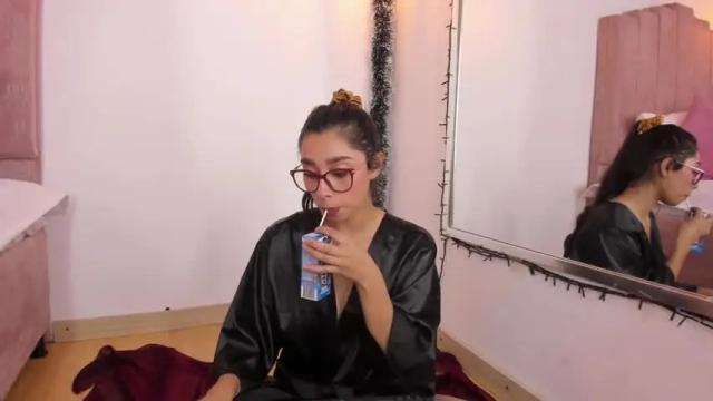 Thumbnail 3, lailawatson's Stream at Chaturbate, 16 months ago
