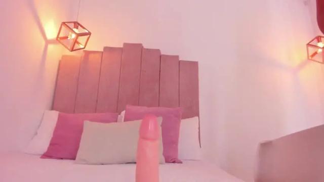 Image 10 of lailawatson Stream on Chaturbate on 16 months ago