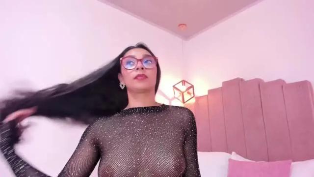 Image 12 of lailawatson Stream on Chaturbate on 17 months ago