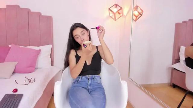 Image 6 of lailawatson Stream on Chaturbate on 15 months ago