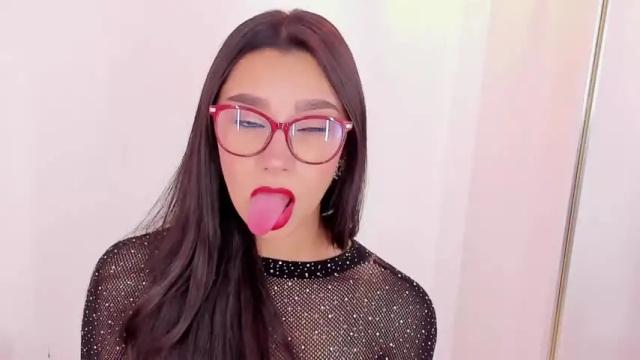 Image 10 of lailawatson Stream on Chaturbate on 15 months ago