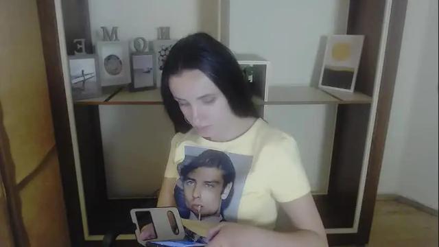 Image 12 of laimapinch_ Stream on Chaturbate on 2 months ago