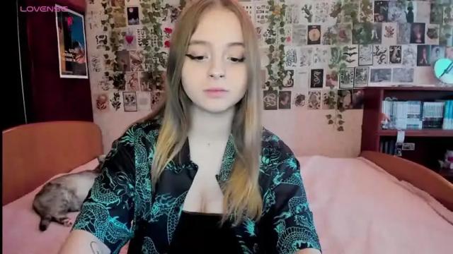 Image 12 of lain__ Stream on Chaturbate on 14 months ago