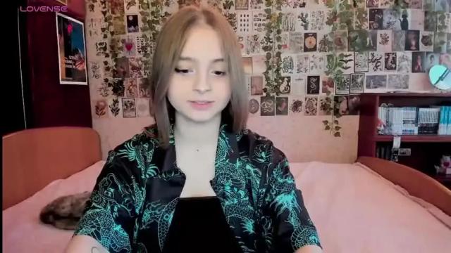 Image 3 of lain__ Stream on Chaturbate on 14 months ago