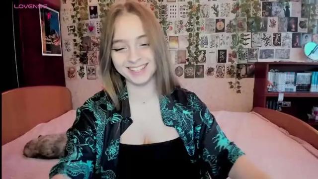 Image 7 of lain__ Stream on Chaturbate on 14 months ago