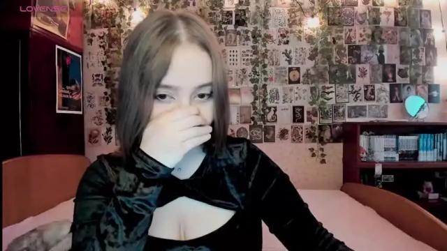 Image 8 of lain__ Stream on Chaturbate on 14 months ago