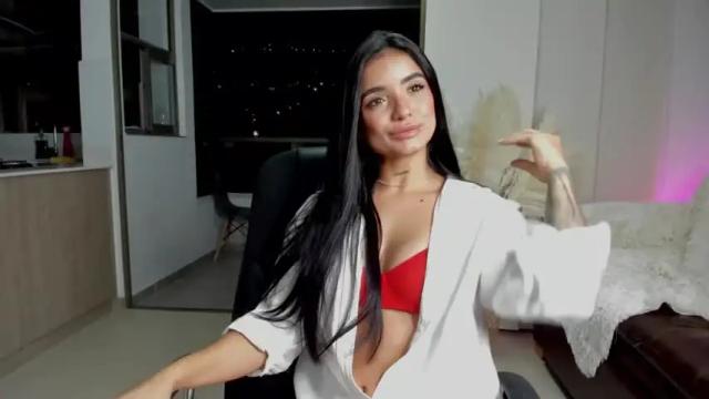 Image 4 of laira_scott Stream on Chaturbate on 19 months ago