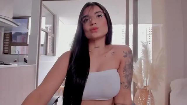 Thumbnail 1, laira_scott's Stream at Chaturbate, 19 months ago