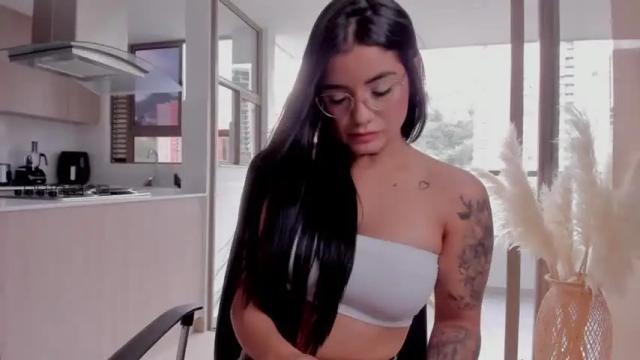 Image 11 of laira_scott Stream on Chaturbate on 19 months ago