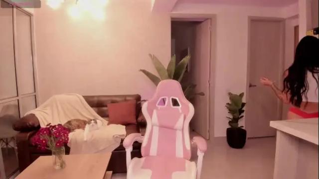 Image 8 of laira_scott Stream on Chaturbate on 4 months ago