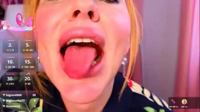 Image 4 of lakshmi_lotus Stream on Chaturbate on 4 months ago