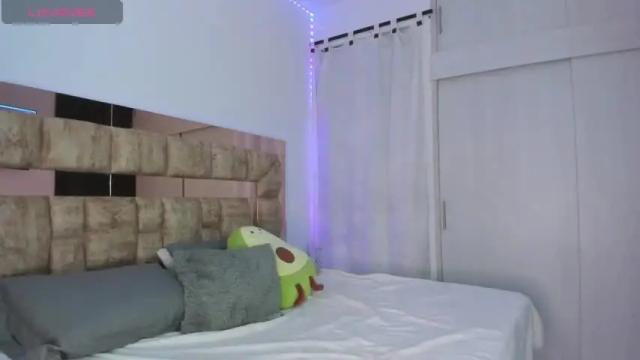 Image 11 of lala_love27 Stream on Chaturbate on 20 months ago