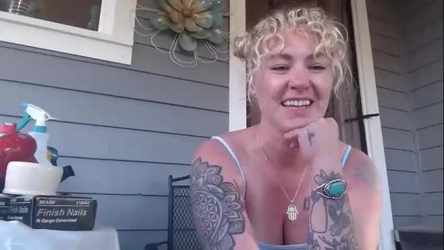 Image 12 of lalaanalslut Stream on Chaturbate on 1 month ago