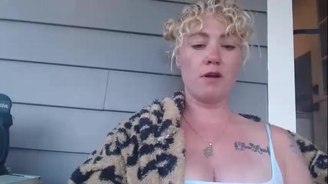 Image 6 of lalaanalslut Stream on Chaturbate on 1 month ago