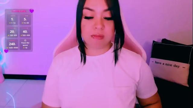 Image 3 of lalablack1_ Stream on Chaturbate on 4 months ago