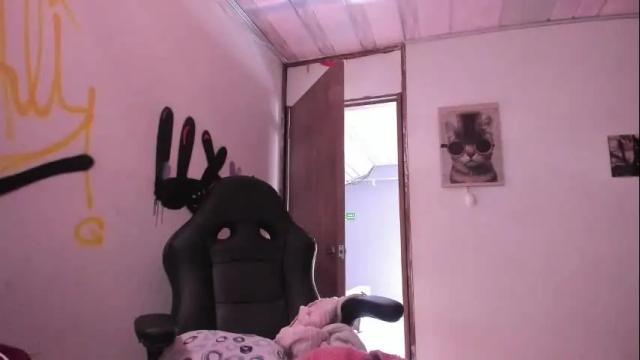 Image 10 of lalanaughty1 Stream on Chaturbate on 1 month ago
