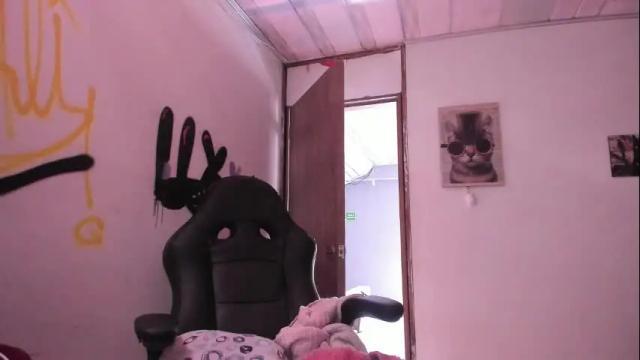 Image 11 of lalanaughty1 Stream on Chaturbate on 1 month ago