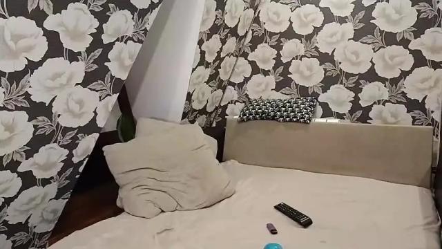 Image 2 of lalisa_fox Stream on Chaturbate on 20 months ago