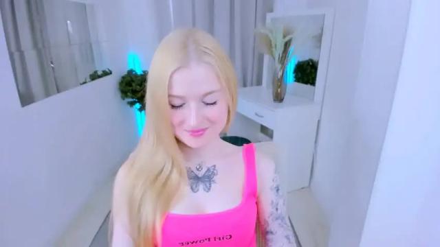 Image 8 of laly_peach Stream on Chaturbate on 13 months ago