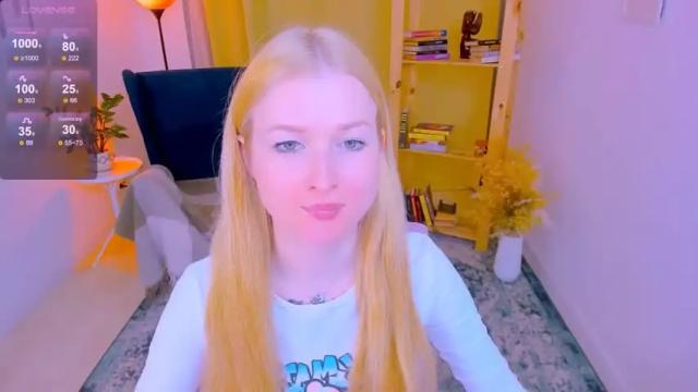 Image 7 of laly_peach Stream on Chaturbate on 13 months ago
