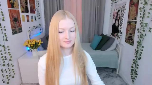 Image 2 of laly_peach Stream on Chaturbate on 1 month ago