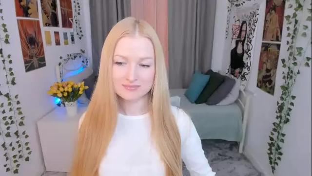 Image 3 of laly_peach Stream on Chaturbate on 1 month ago
