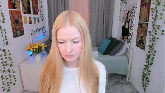 Image 4 of laly_peach Stream on Chaturbate on 1 month ago