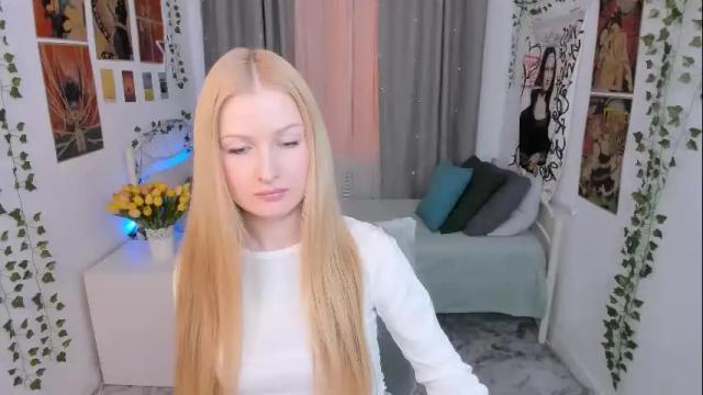 Image 6 of laly_peach Stream on Chaturbate on 1 month ago
