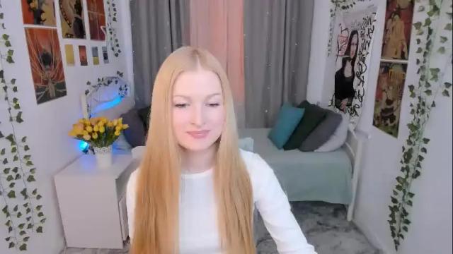Image 7 of laly_peach Stream on Chaturbate on 1 month ago