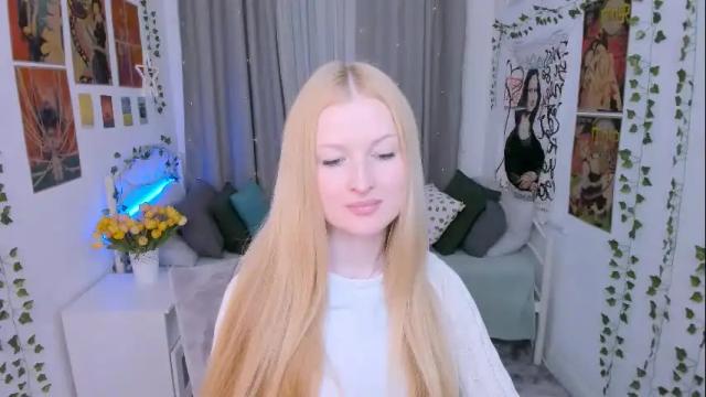 Image 7 of laly_peach Stream on Chaturbate on 1 month ago