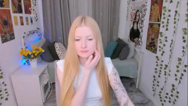 Image 12 of laly_peach Stream on Chaturbate on 1 month ago