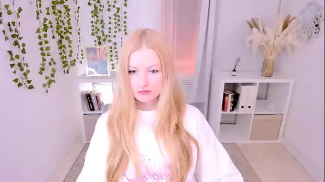 Image 8 of laly_peach Stream on Chaturbate on 29 days ago