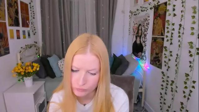 Image 11 of laly_peach Stream on Chaturbate on 21 days ago