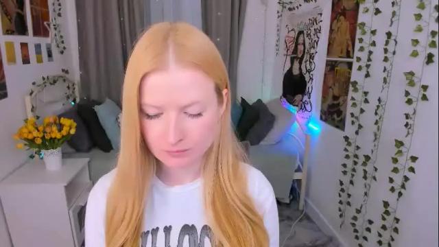 Image 6 of laly_peach Stream on Chaturbate on 21 days ago
