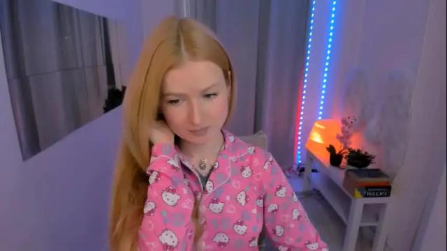 Image 2 of laly_peach Stream on Chaturbate on 9 days ago
