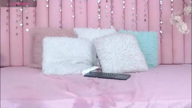 Image 11 of lalycastro Stream on Chaturbate on 2 months ago
