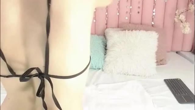 Image 7 of lalycastro Stream on Chaturbate on 2 months ago
