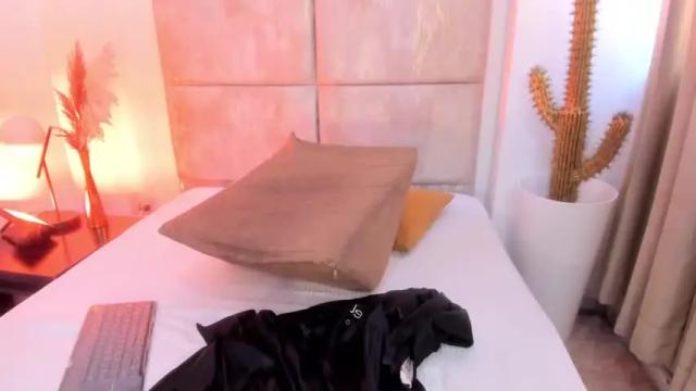 Image 3 of lana__millerr Stream on Chaturbate on 14 months ago