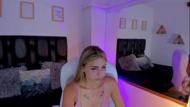 Image 10 of lana__rosse Stream on Chaturbate on 1 month ago