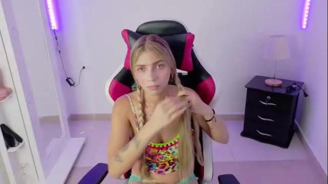 Image 6 of lana__rosse Stream on Chaturbate on 1 month ago