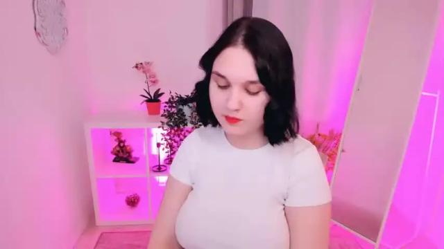 Image 7 of lana__xx Stream on Chaturbate on 16 months ago