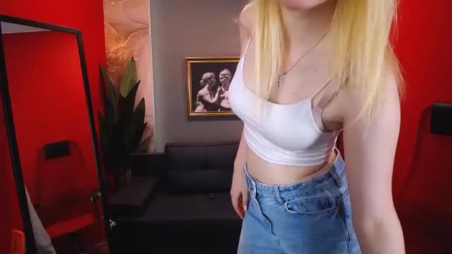 Image 4 of lana_delmar Stream on Chaturbate on 27 months ago