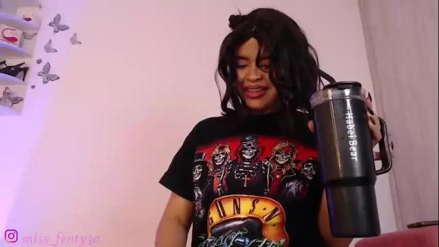 Image 3 of lana_fenty Stream on Chaturbate on 21 days ago